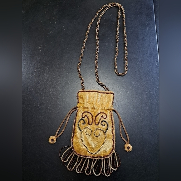 Handmade Beaded Pouch - Picture 5 of 9